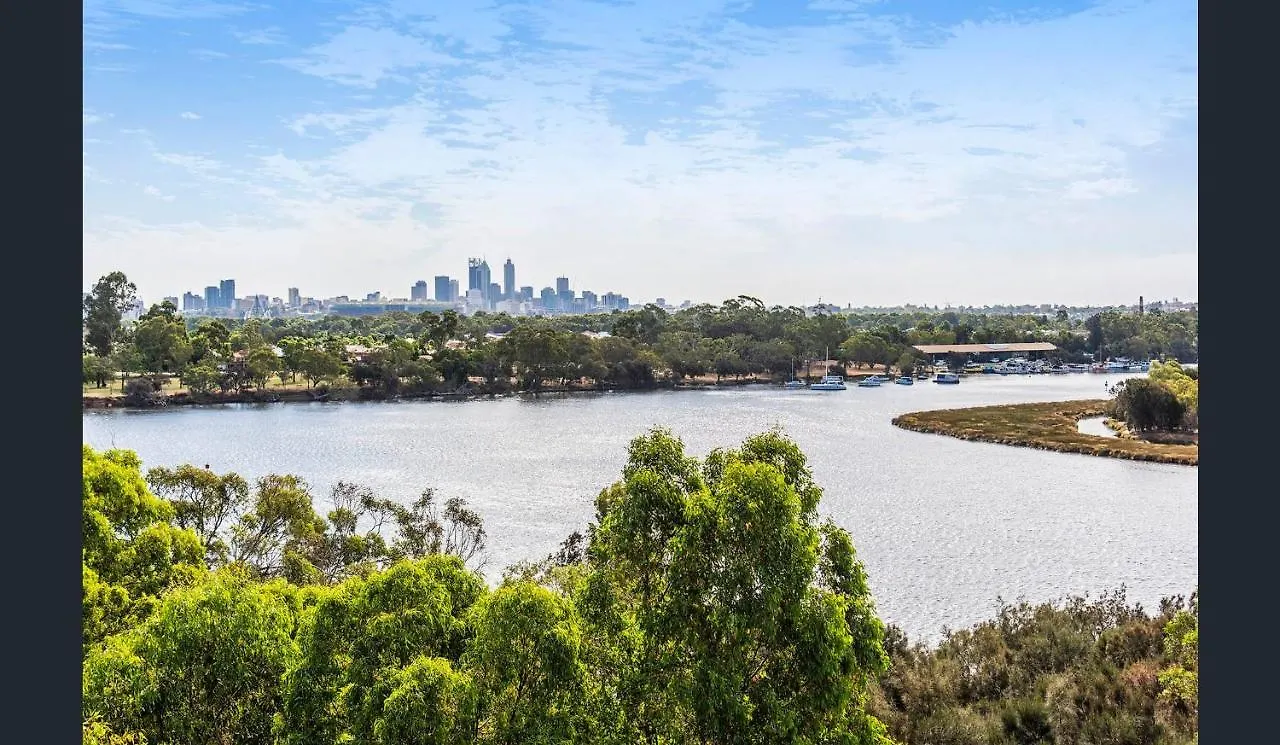 Ascot Apartment On River Perth Australia
